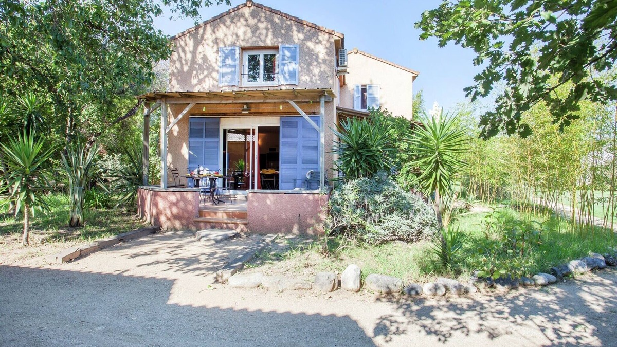 Poggio-Mezzana House | Holiday Home in Corsica by the Sea