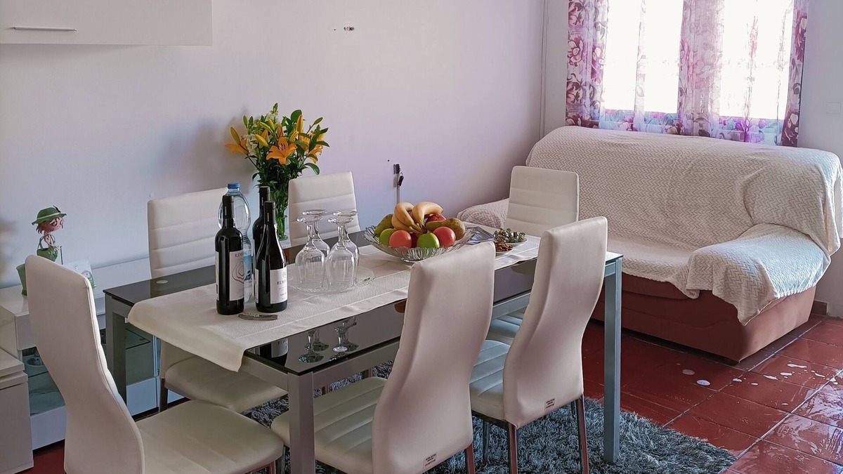 Vila Nova de Foz Coa House | Holiday Home 'Valley T2 Duplex' with Mountain View, Wi-Fi and Air Conditioning