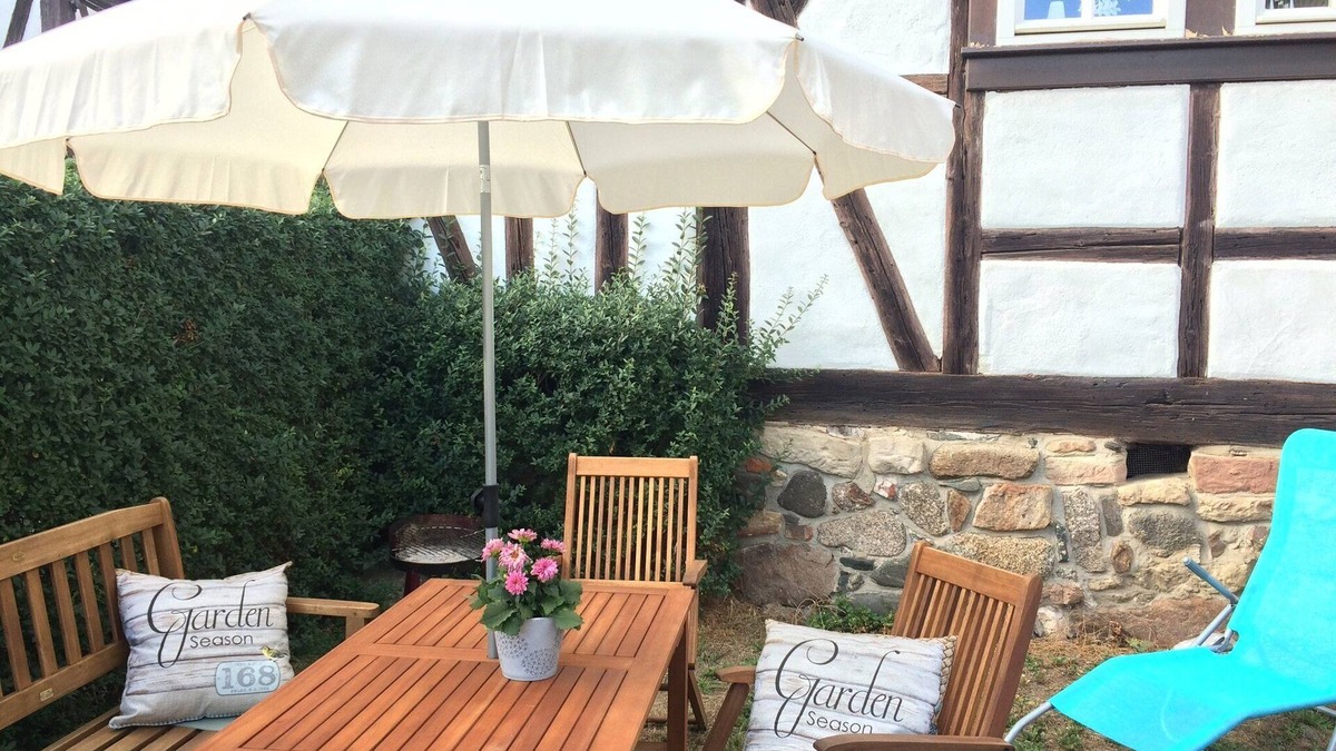 Trusetal House | Holiday Home 'An Der Truse' with Shared Terrace, Private Garden and Wi-Fi