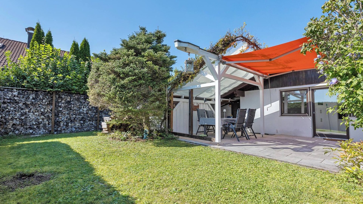 Herdwangen Schoenach House | Holiday Home 'Ferienhaus Schönach' with Private Terrace and Wi-Fi