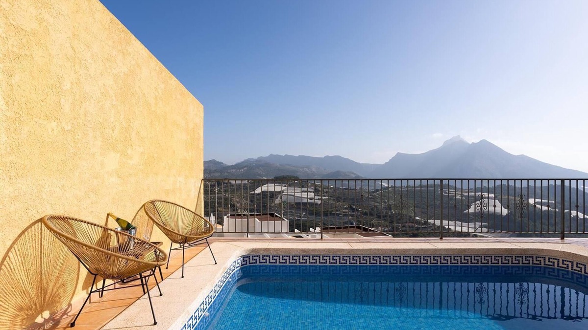 Callosa d' En Sarria House | Holiday Home Casa Linda Vista Altea Costa Blanca with Sea View, Pool & Wi-Fi