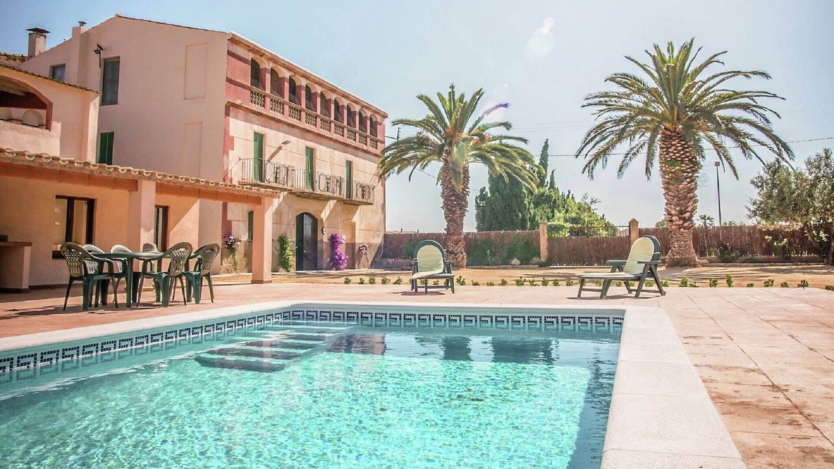 Sant Pere Pescador Villa | Holiday Home in St Pere Pescador with Pool