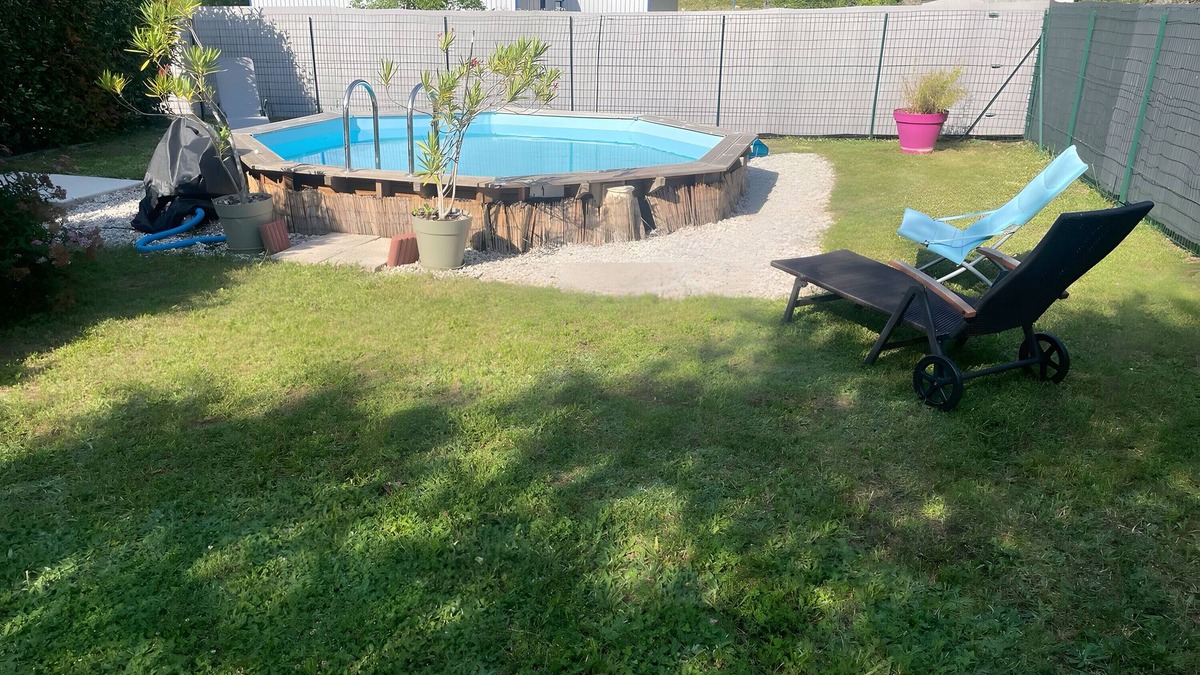 Serrieres-de-Briord House | Holiday Home 'De Violette' with Mountain View, Private Pool and Wi-Fi