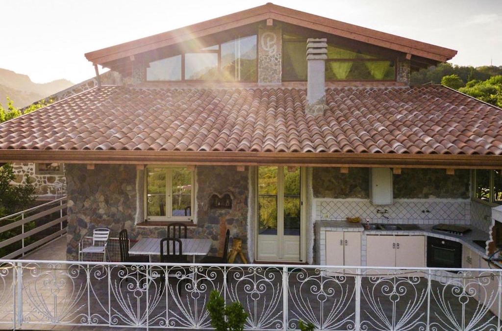 Motta Camastra House | Holiday home, Francavilla di Sicilia
