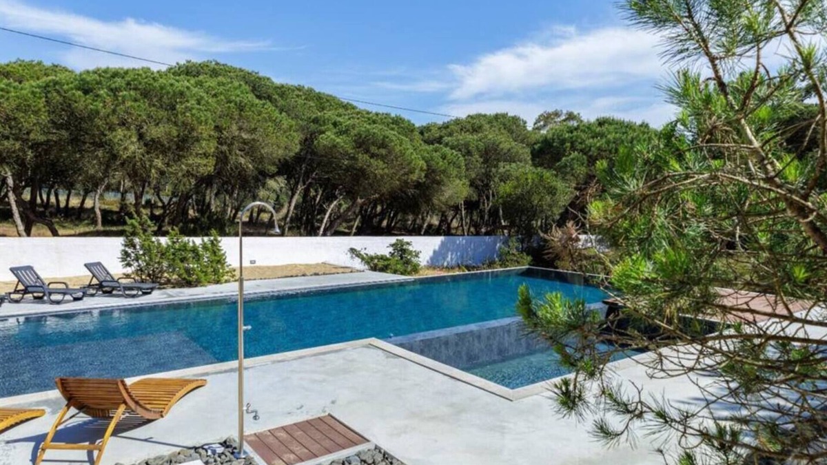 Azenhas do Mar House | Holiday Home 'Forest Village T2' with Mountain View, Shared Pool and Wi-Fi