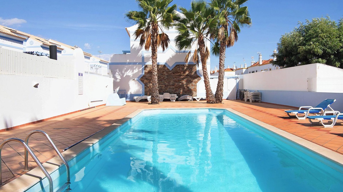 Manta Rota Villa | Holiday Home "Ideal Villas Residence" with Pool, A/C, BBQ, up to 12 people