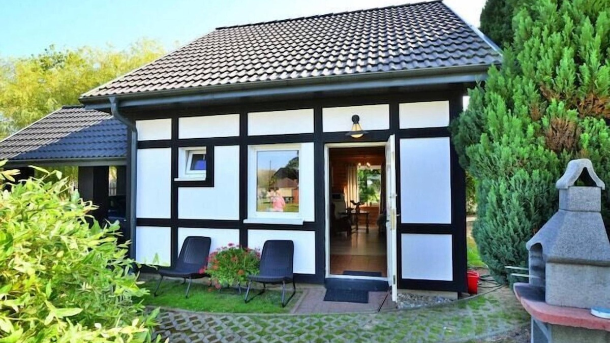 Postomino House | Holiday Home Łącko near Baltic Beach