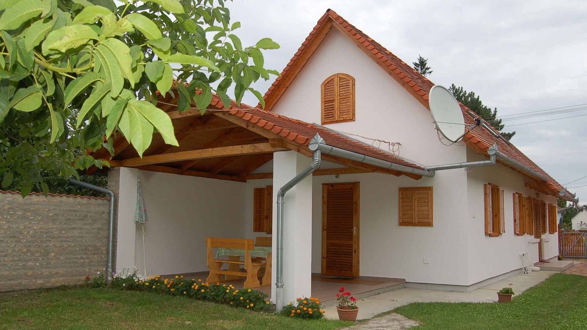 Balatonbereny House | Holiday home 200m from the beach
