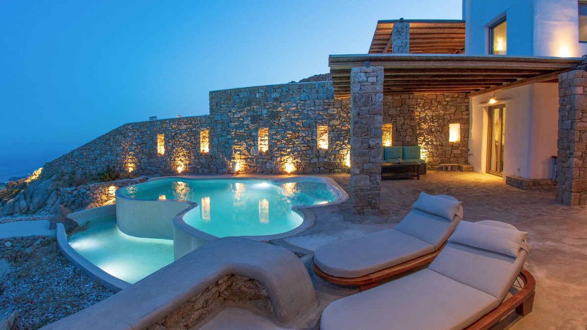 Plintri House | Holiday Home 'Amalthia Suite Private Pool' with Sea View, Wi-Fi and Air Conditioning