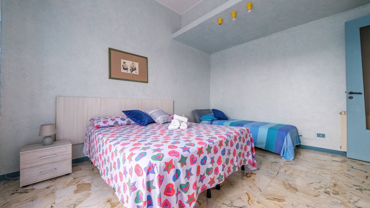Pace del Mela Apartment | Holiday Home 'Appartamento Ylenia' with Private Terrace, Wi-Fi and Air Conditioning