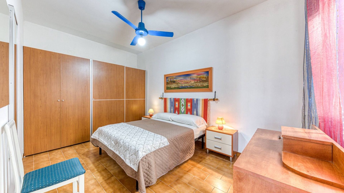 Torre Mozza House | Holiday Home 'Appartamento Fronte Mare' with Air Conditioning