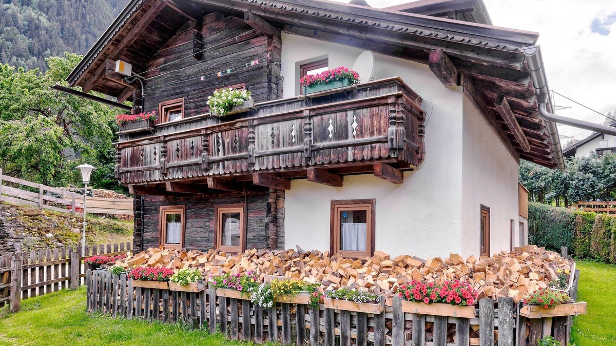 Matrei in Osttirol House | Holiday Home in Tyrol near Ski Slopes