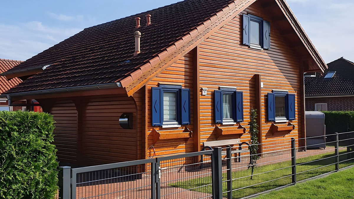 Walchum House | Holiday Home 'Auszeit Am See' with Lake View, Private Terrace and Wi-Fi