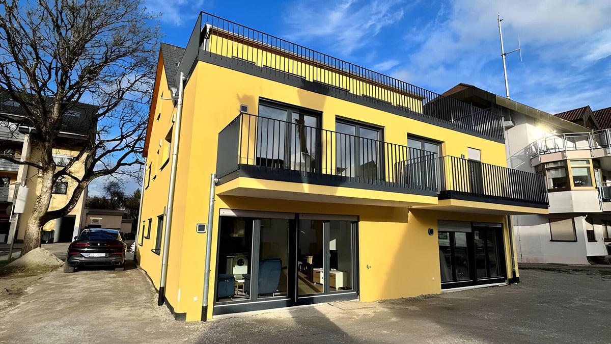 Bad Duerrheim House | Holiday Home 'Bad Dürrheim' with Shared Terrace and Wi-Fi