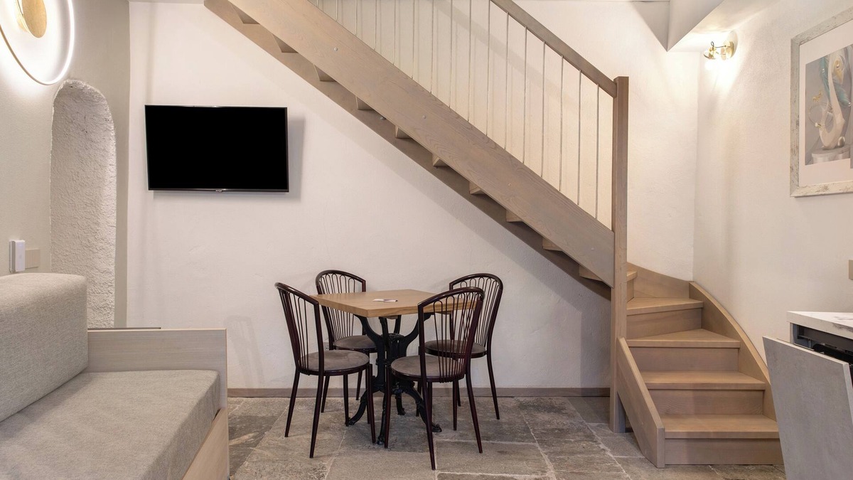 Valtellina House | Holiday Home 'Bianco' with Mountain View, Wi-Fi and Air Conditioning