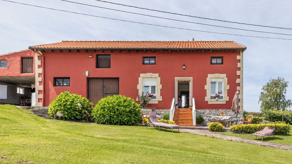 Alfoz de Lloredo House | Holiday Home 'Brizna' with Sea View, Private Terrace and Wi-Fi