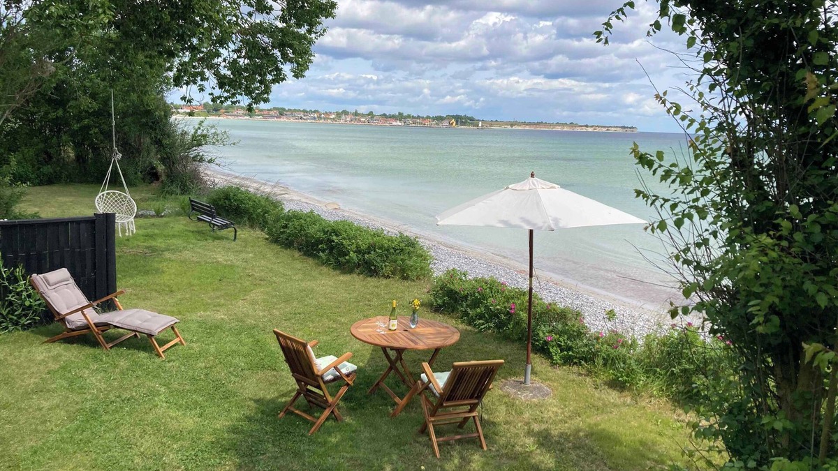 Rodvig Stevns House | Holiday home by the water in Rødvig, Stevns
