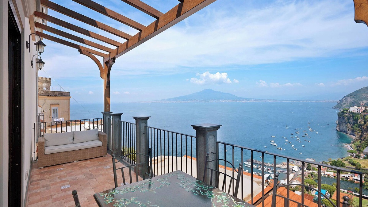 Vico Equense House | Holiday Home "Casetta Punta la Guardia" with Sea View, Private Terrace & A/C