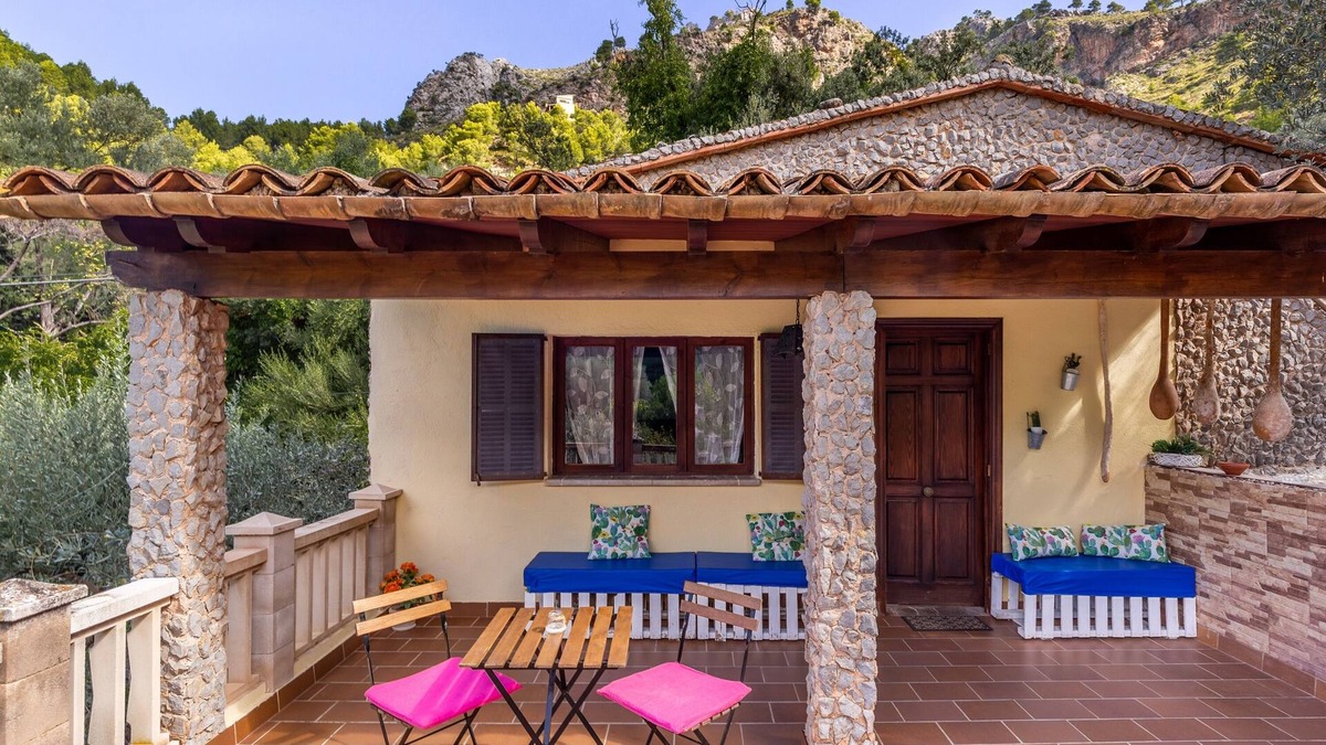 Escorca House | Holiday Home "Can Sito" with Garden, Terrace, Mountain View & Air Conditioning