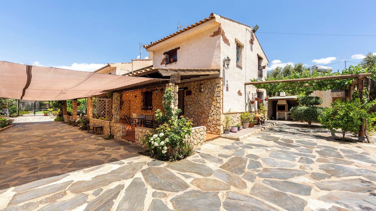 Finana House | Holiday Home 'Casa 1' with Mountain View, Shared Pool and Wi-Fi