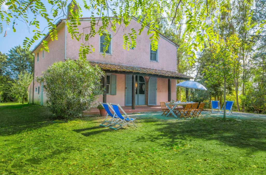 Lorenzana House | Holiday Home Casa Bianca by Interhome