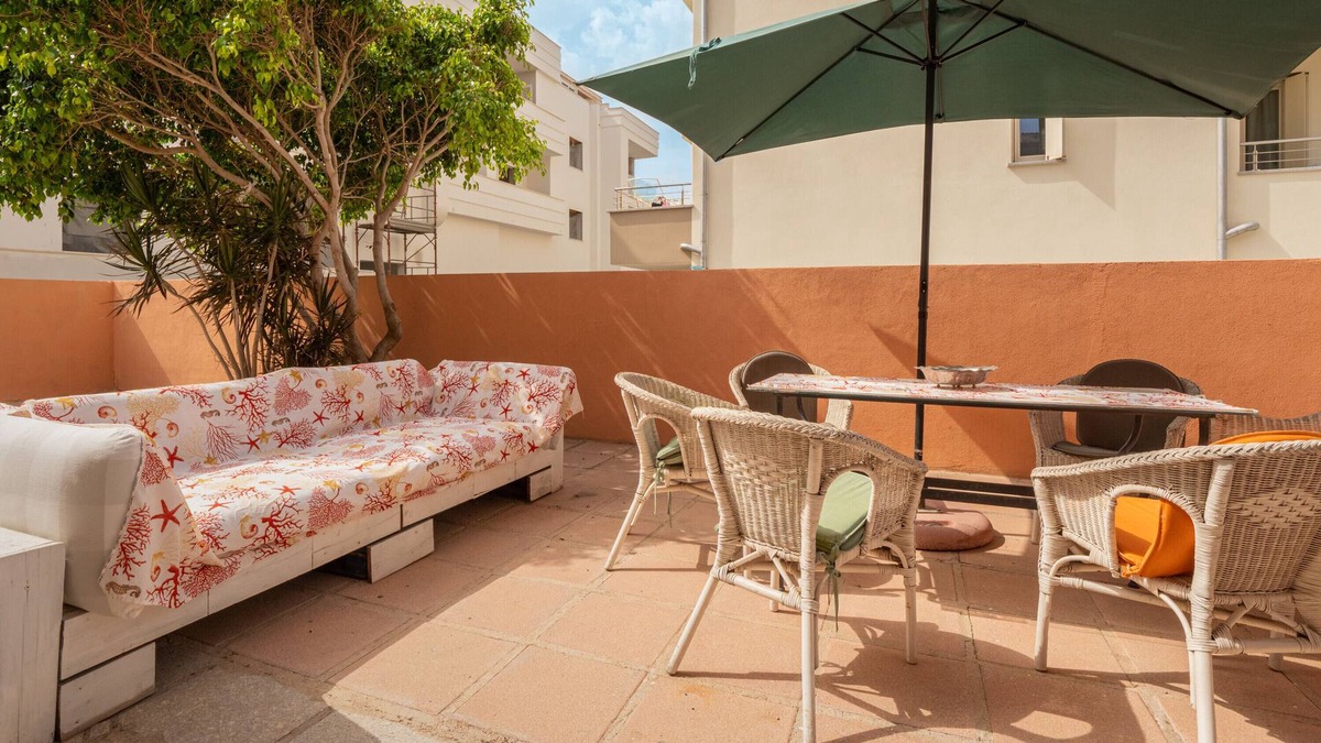 Golfo Aranci House | Holiday Home 'Casa Bice 2' close to the Sea with Garden & Wi-Fi