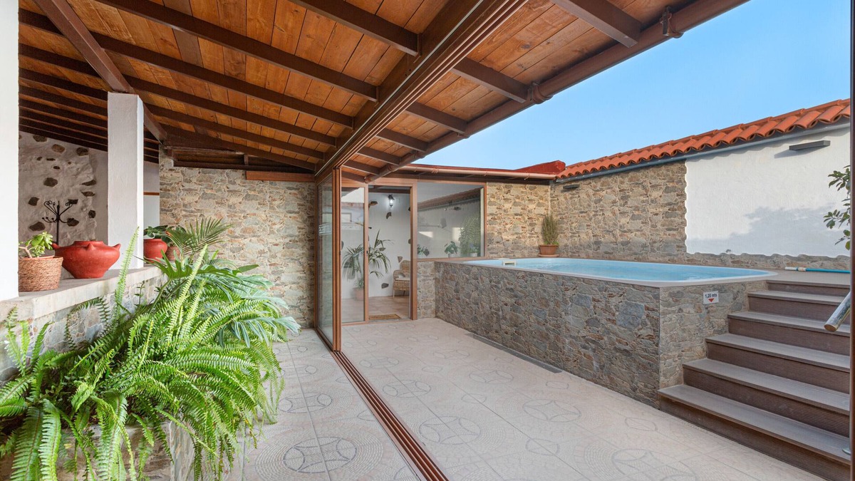 Ingenio House | Holiday Home "Casa Las Toscas" with Mountain Views, Pool and Wi-Fi