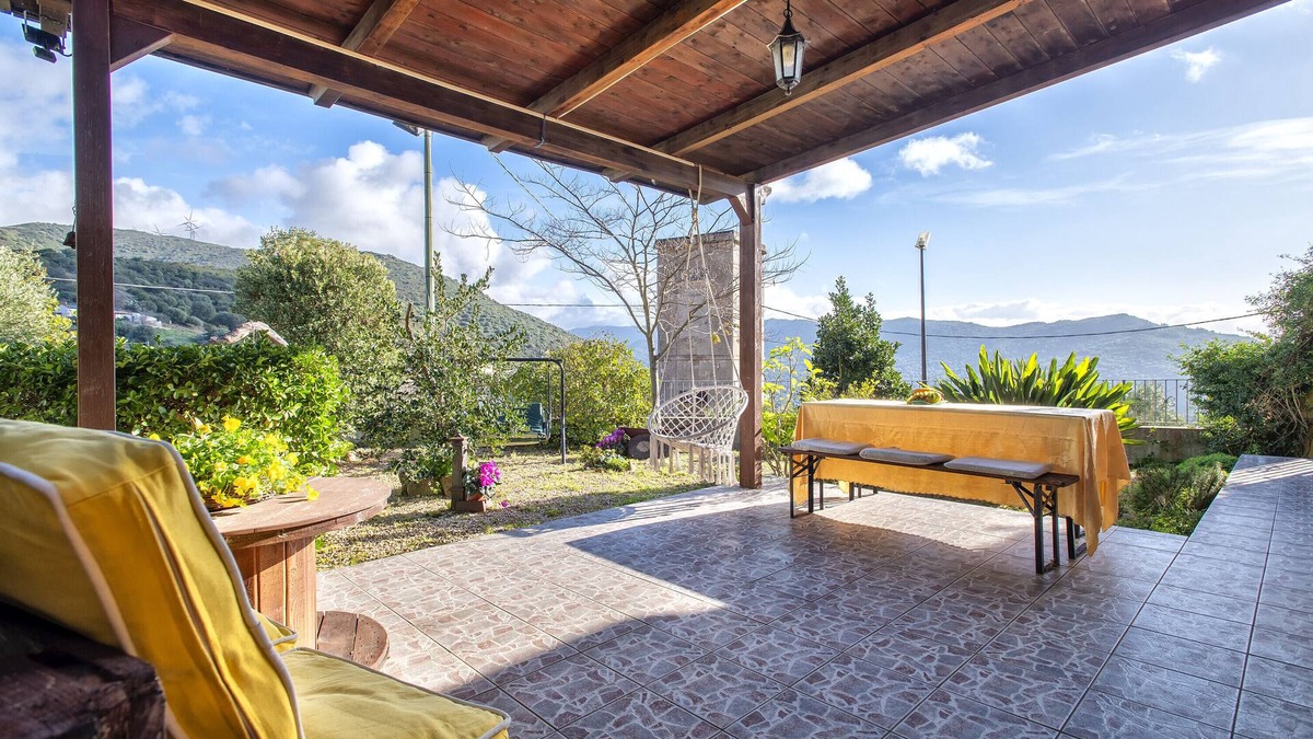 Viddalba House | Holiday Home 'Casa Michela' with Private Garden and Wi-Fi