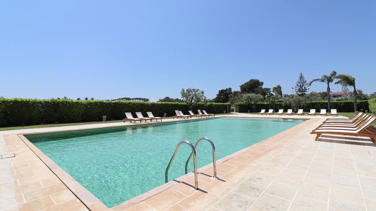 Otranto House | Holiday Home Casa Primus Torre Santo Stefano close to the Sea with Shared Pool