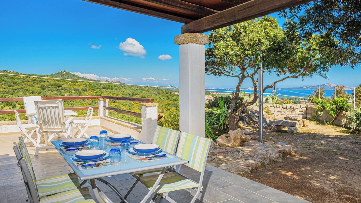 La Conia House | Holiday Home "Casa Relax Vista Mozzafiato" with Garden & A/C