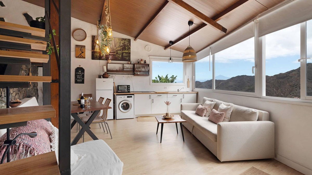 Hermigua Ski Chalet | Holiday Home ‘Casa Tajaraste’ with Sea and Mountain View and Wi-Fi