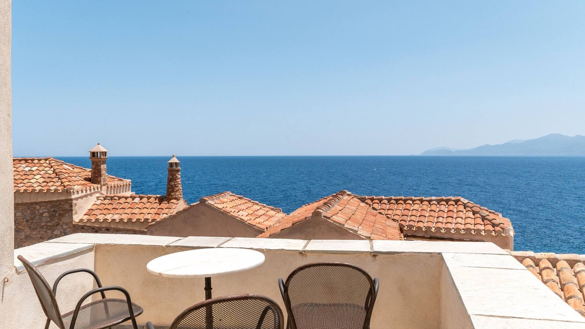 Monemvasia House | Holiday Home 'Casa Tradizionale Monemvasia' with Sea View, Wi-Fi and Air Conditioning
