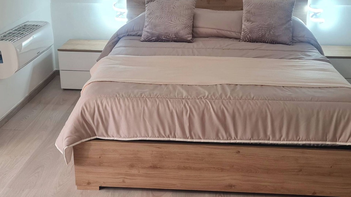 Manfredonia House | Holiday Home 'Casa Vacanza Paradiso' with Sea View, Wi-Fi and Air Conditioning