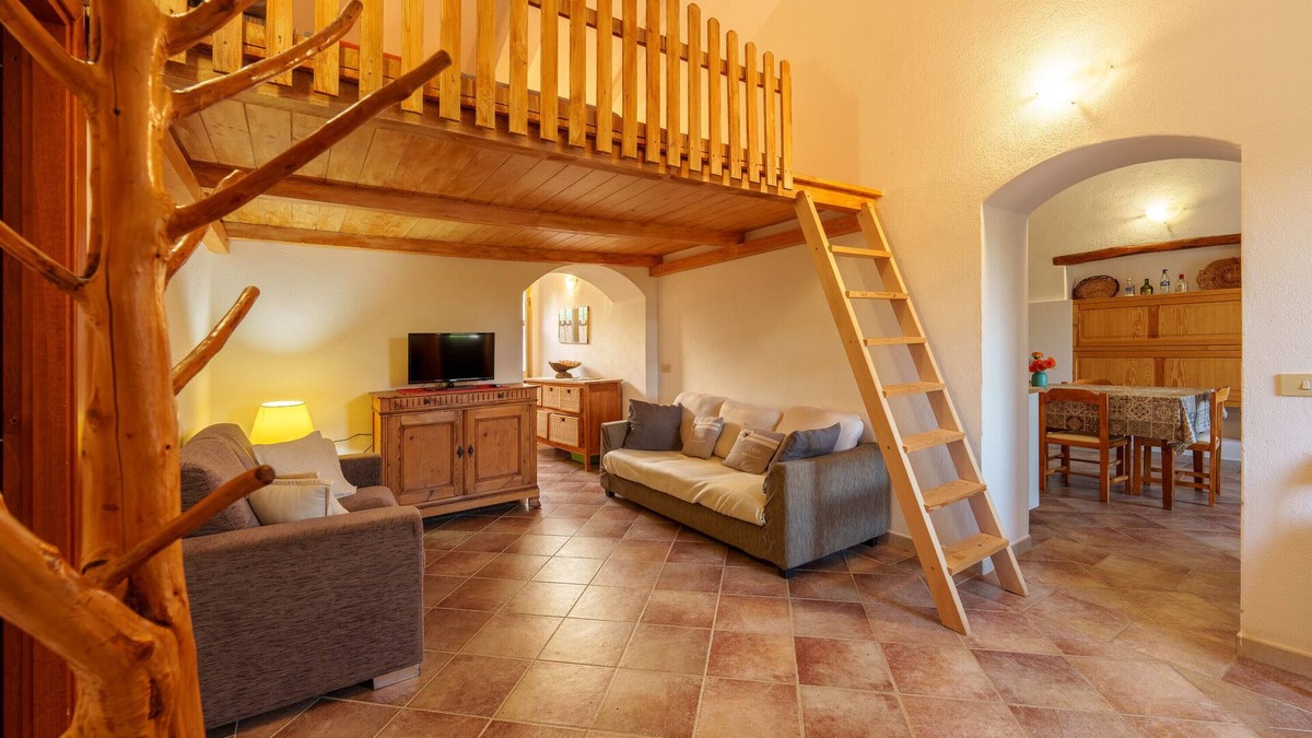 Sa Castangia House | Holiday Home 'Casa Vacanza Macciunitta' with Private Garden, Wi-Fi and Air Conditioning