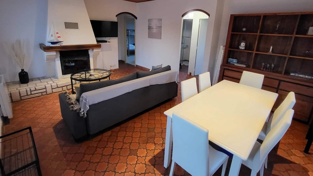 Angles House | holiday home close to the sea and amenities, ideal for families