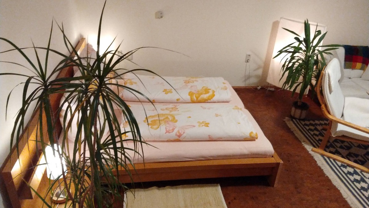 Lohmen House | Holiday Home 'Cozy in Lohmen' with Private Terrace and Wi-Fi
