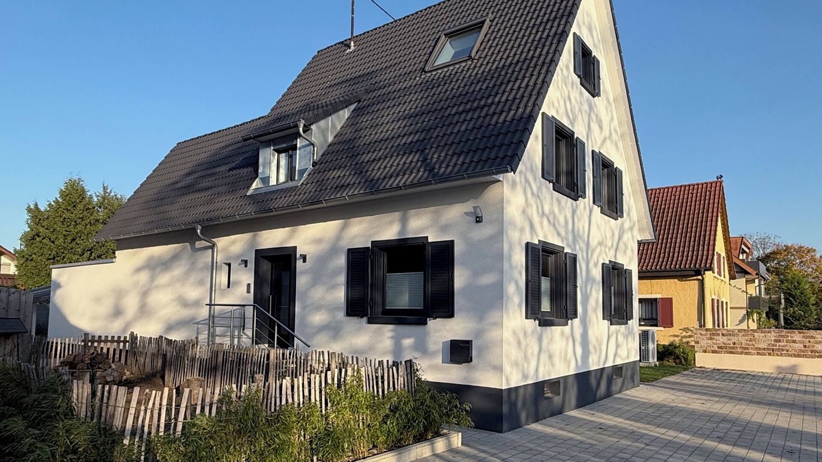 Neuenburg am Rhein House | Holiday Home 'Hq16 - Modernes' with Private Terrace, Balcony and Wi-Fi