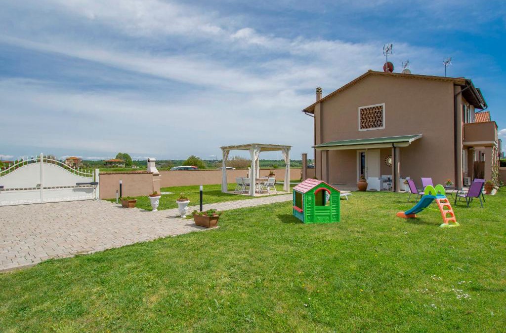 Cascine-La Croce House | Holiday Home del Sole by Interhome