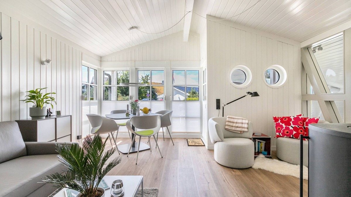 Ruckeberg House | Holiday Home 'Die Sieben' with Lake View, Shared Terrace and Wi-Fi
