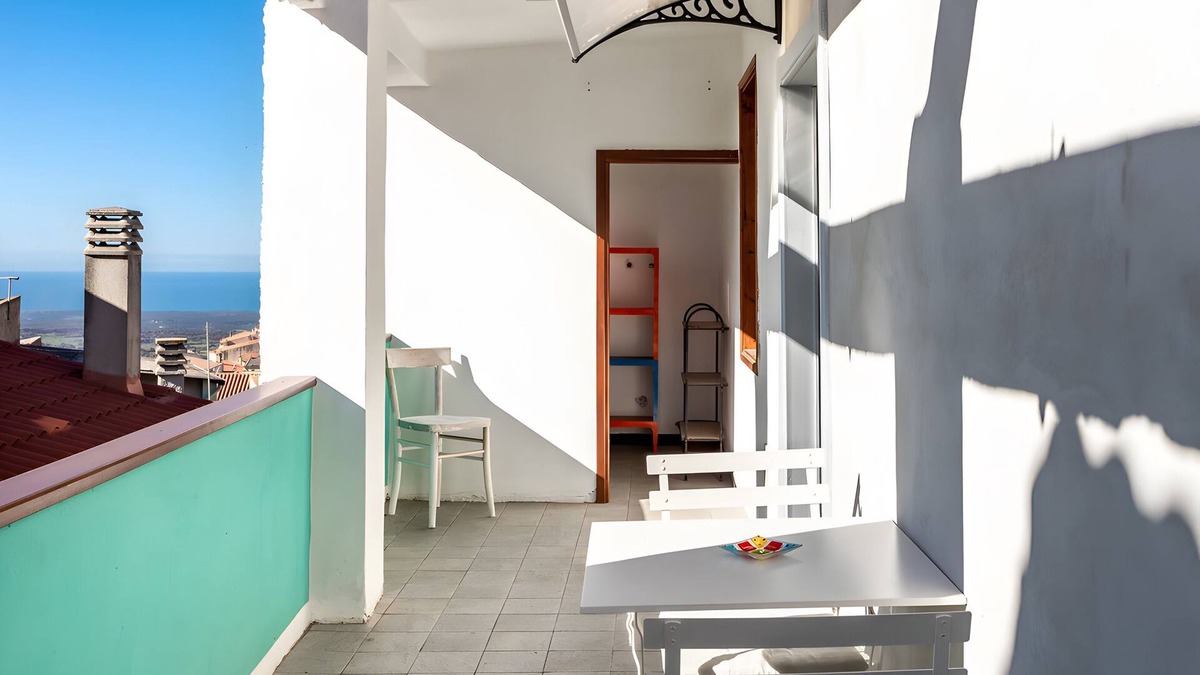 Cuglieri House | Holiday Home 'Domo Mea - La Tua Casa In Sardegna' with Terrace, Balcony and Wi-Fi