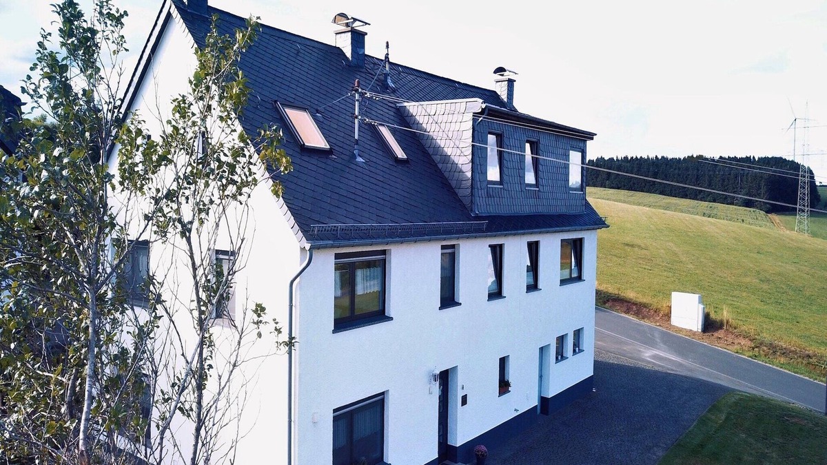Kleinlangenfeld House | Holiday home Eifelhome in Germany