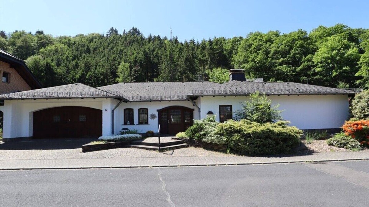 Leimbach House | Holiday home Eifel with pool