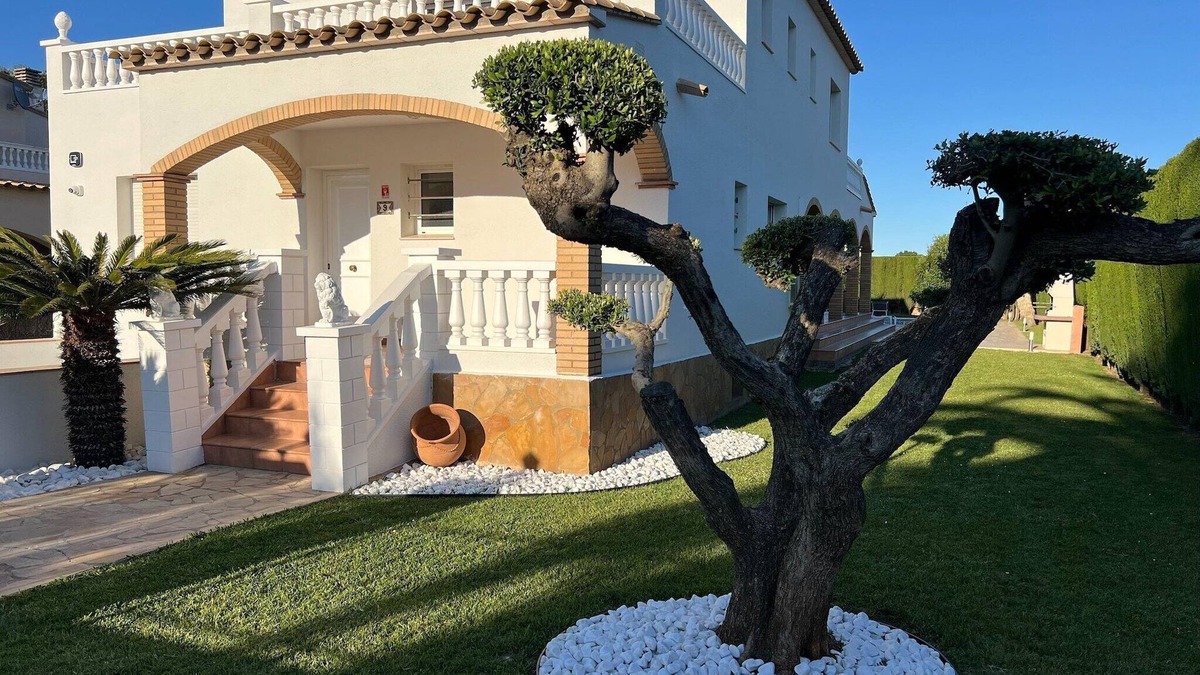 Sant Pere Pescador House | Holiday Home Sant Pere near Bay of Roses