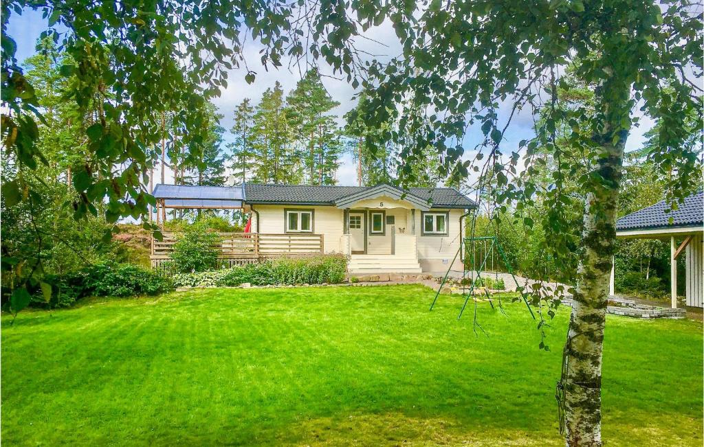 Muberg House | Holiday Home Färgelanda 359
