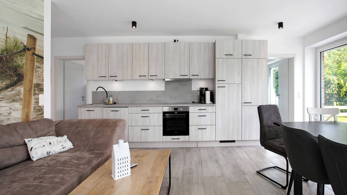 Schulp House | Holiday Home 'Ferienhaus Ebbe' with Private Terrace, Private Garden and Wi-Fi