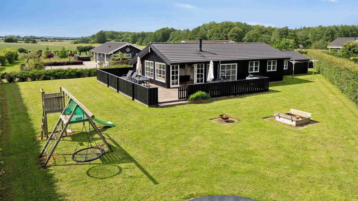 Flovt Strand House | Holiday Home - Flovt Strand