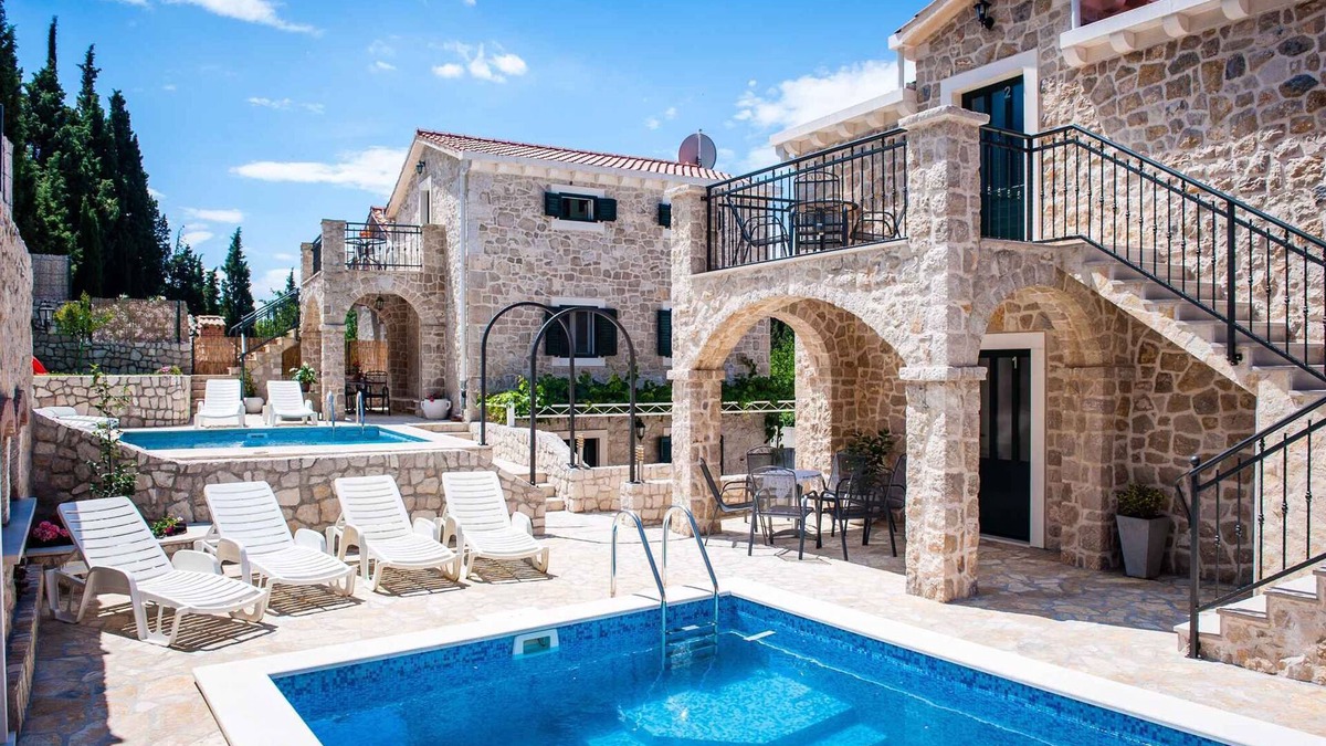 Kremena House | Holiday home for 24 people with 2 outdoor pools