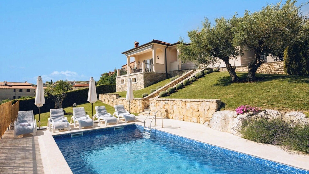 Vizinada Villa | Holiday home for 5 with private pool in Vižinada