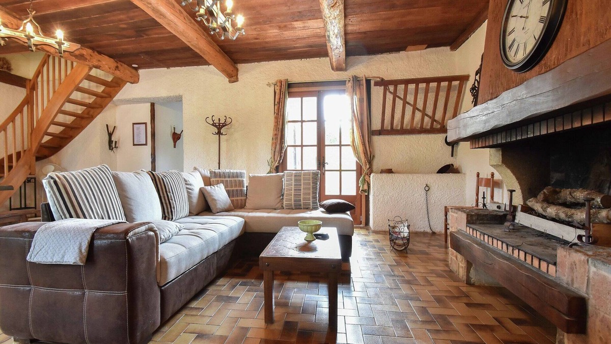 Felines-Minervois House | Holiday Home in Félines-Minervois with Pool