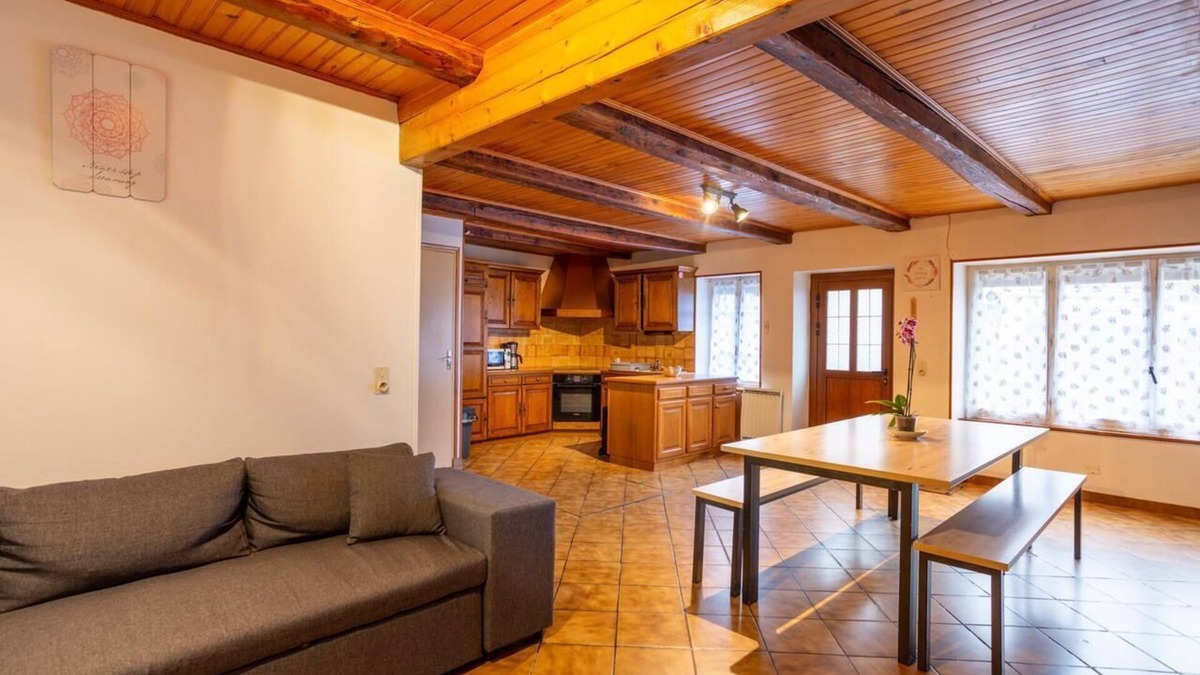 La Tour-dʼAuvergne House | Holiday Home 'Maison De Vacances 6-8 Pers Proche'